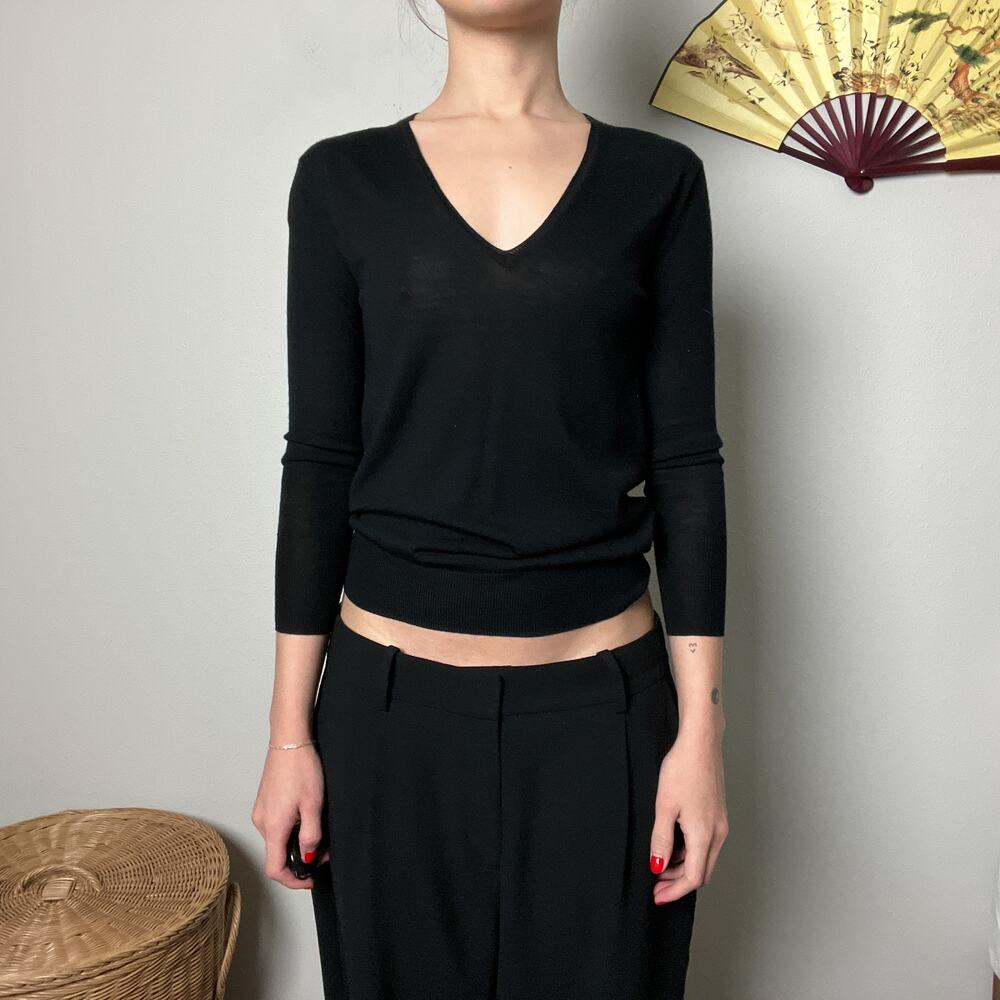 j crew black minimalist fitted slouchy v neck delicate thin knit sweater top - Picture 5 of 8